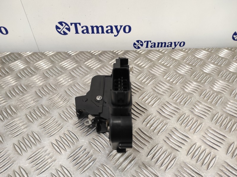 Recambio de cerradura puerta delantera derecha para volvo c30 1.6 diesel cat referencia OEM IAM 30753664  