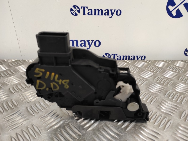 Recambio de cerradura puerta delantera derecha para volvo c30 1.6 diesel cat referencia OEM IAM 30753664  