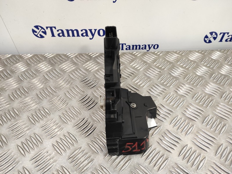 Recambio de cerradura puerta delantera derecha para volvo c30 1.6 diesel cat referencia OEM IAM 30753664  