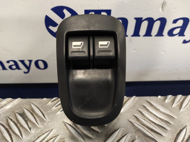 Recambio de mando elevalunas delantero derecho para peugeot 206 berlina referencia OEM IAM   