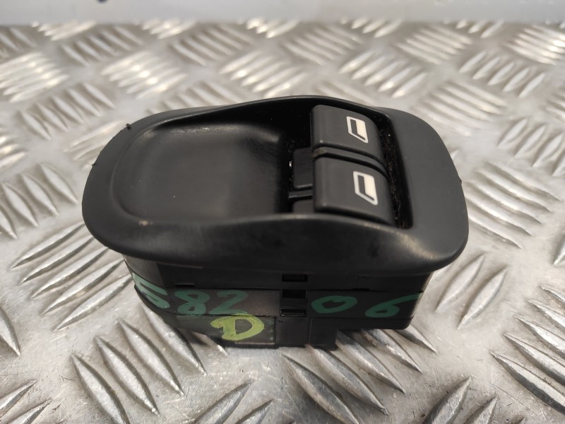 Recambio de mando elevalunas delantero derecho para peugeot 206 berlina referencia OEM IAM   