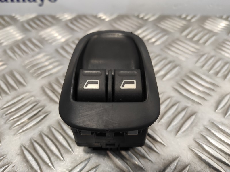 Recambio de mando elevalunas delantero derecho para peugeot 206 berlina referencia OEM IAM   
