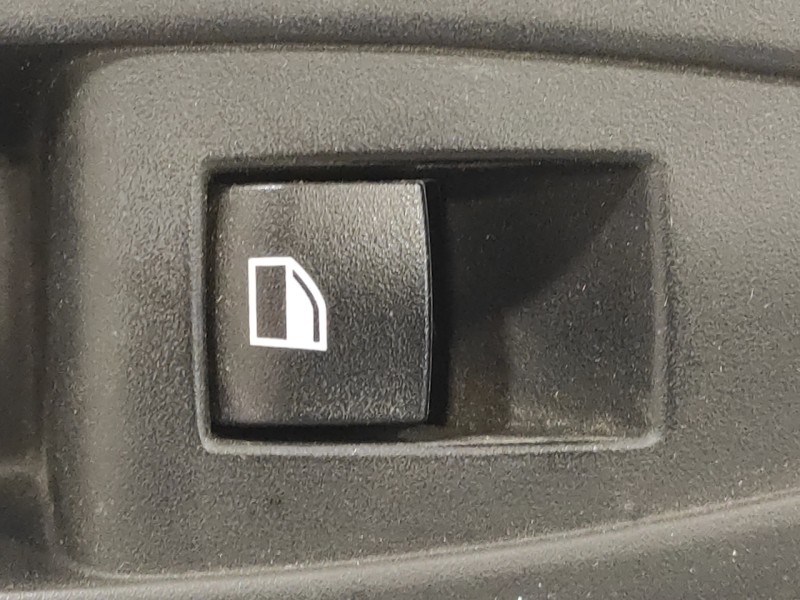 Recambio de mando elevalunas delantero derecho para bmw serie 2 gran tourer (f46) referencia OEM IAM  7333902 920810702