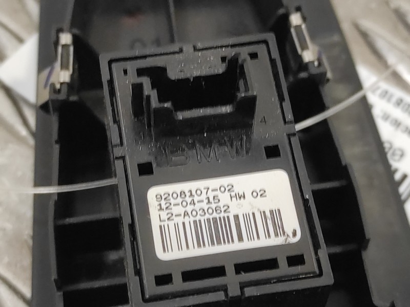 Recambio de mando elevalunas delantero derecho para bmw serie 2 gran tourer (f46) referencia OEM IAM  7333902 920810702
