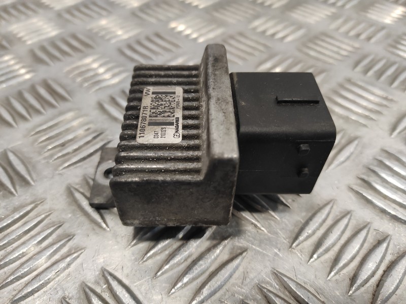 Recambio de caja precalentamiento para renault master iii master iii referencia OEM IAM 110678071R  