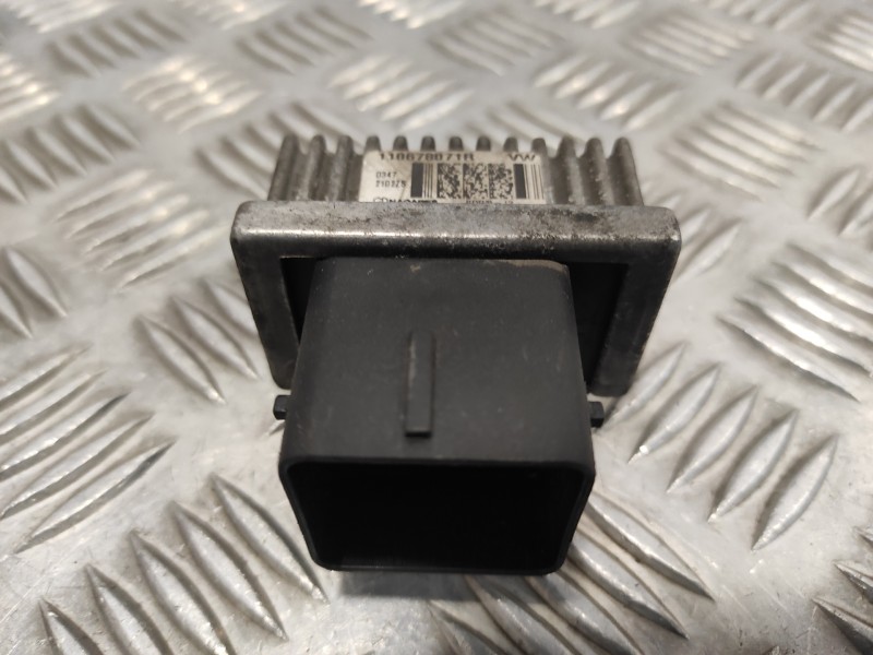 Recambio de caja precalentamiento para renault master iii master iii referencia OEM IAM 110678071R  