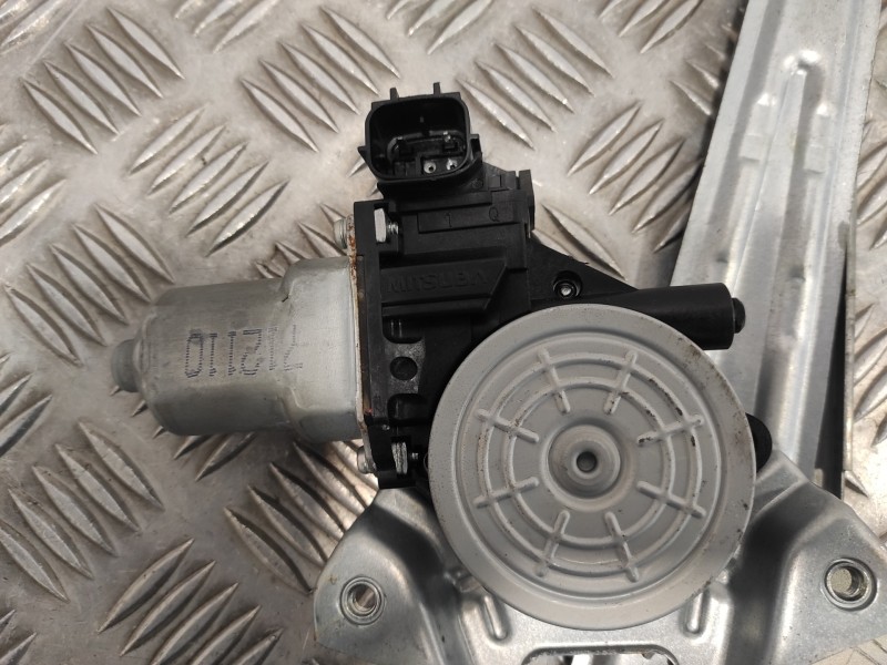 Recambio de elevalunas trasero derecho para nissan juke (f15) referencia OEM IAM 827310V01C  