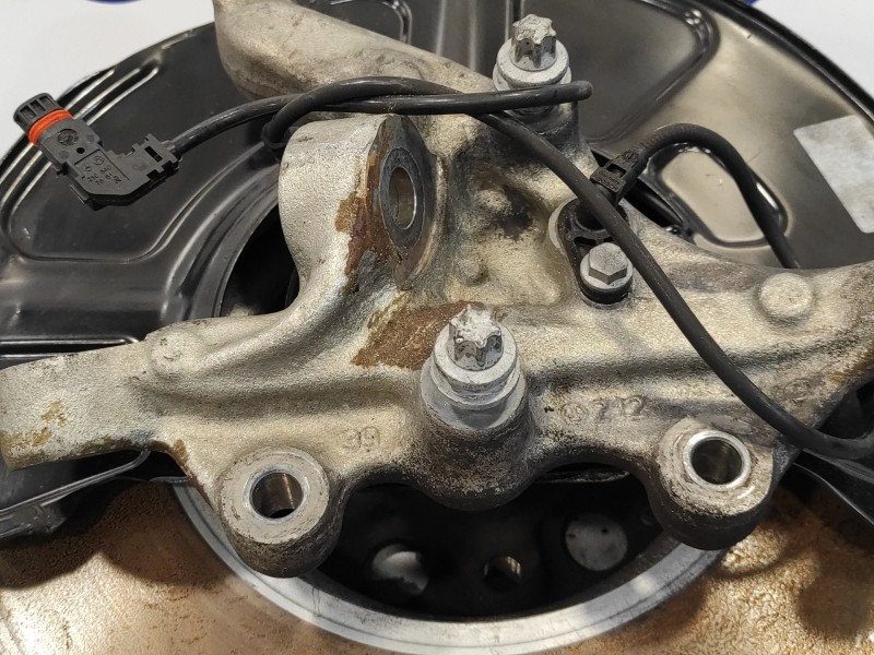 Recambio de mangueta delantera derecha para mercedes-benz clase e (w212) lim. 3.0 cdi cat referencia OEM IAM   
