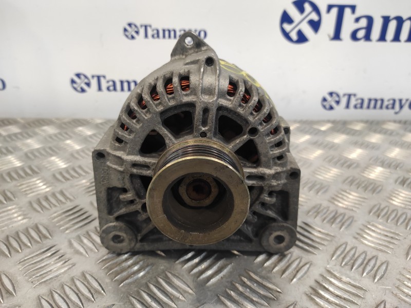 Recambio de alternador para renault megane ii berlina 5p 1.6 16v referencia OEM IAM 8200323126 TG11C027 2542855B