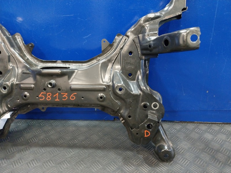 Recambio de puente delantero para toyota yaris cross cross (xp210) referencia OEM IAM 512010D270  