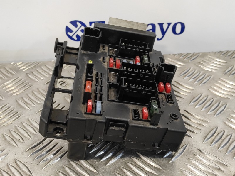 Recambio de caja reles / fusibles para citroën berlingo 1.6 16v hdi referencia OEM IAM 9657608880  BSMB2