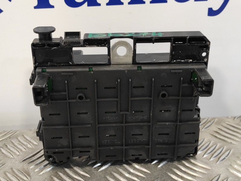 Recambio de caja reles / fusibles para citroën berlingo 1.6 16v hdi referencia OEM IAM 9657608880  BSMB2
