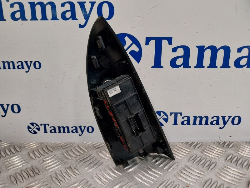 Recambio de mando elevalunas delantero derecho para nissan juke (f15) referencia OEM IAM 254111KA5A  