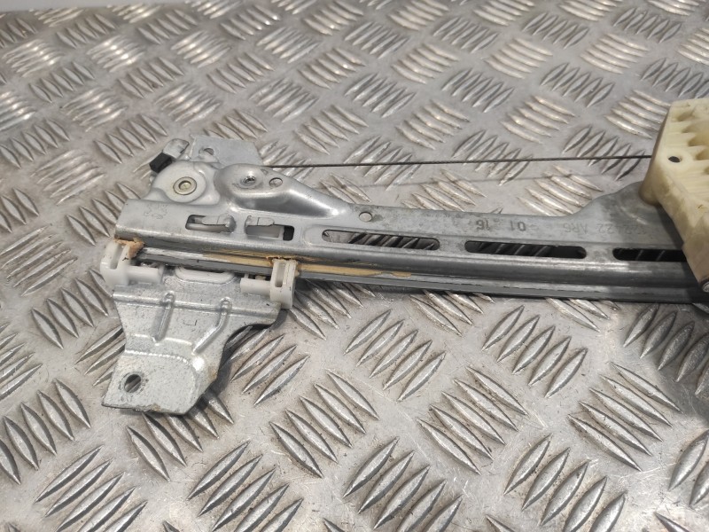 Recambio de elevalunas trasero izquierdo para peugeot 308 1.6 blue-hdi fap referencia OEM IAM 9677737380  122422