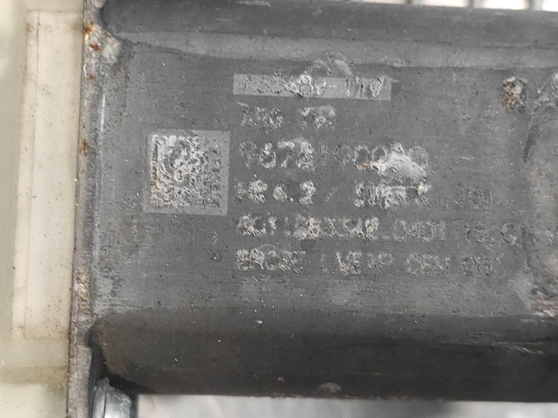 Recambio de elevalunas trasero izquierdo para peugeot 308 1.6 blue-hdi fap referencia OEM IAM 9677737380  122422