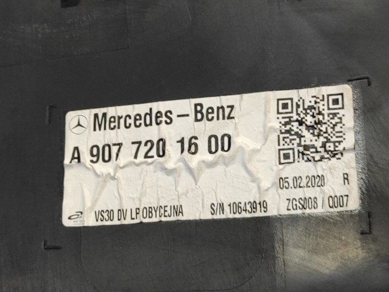 Recambio de guarnecido puerta delantera izquierda para mercedes-benz sprinter iii furgón fwd referencia OEM IAM A9077201600  