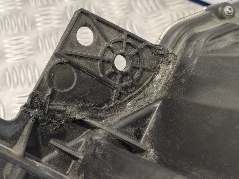 Recambio de faro izquierdo para ford explorer ctw referencia OEM IAM LB5B13W030GK  