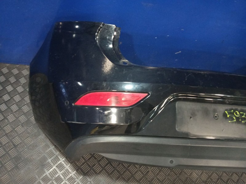 Recambio de paragolpes trasero para volvo v40 hatchback (525) d3 referencia OEM IAM   