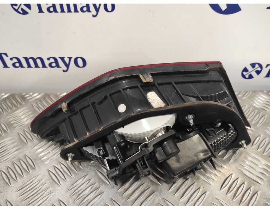 Recambio de piloto trasero derecho interior para seat leon (5f1) 1.6 tdi referencia OEM IAM 5F0945094B  90020452