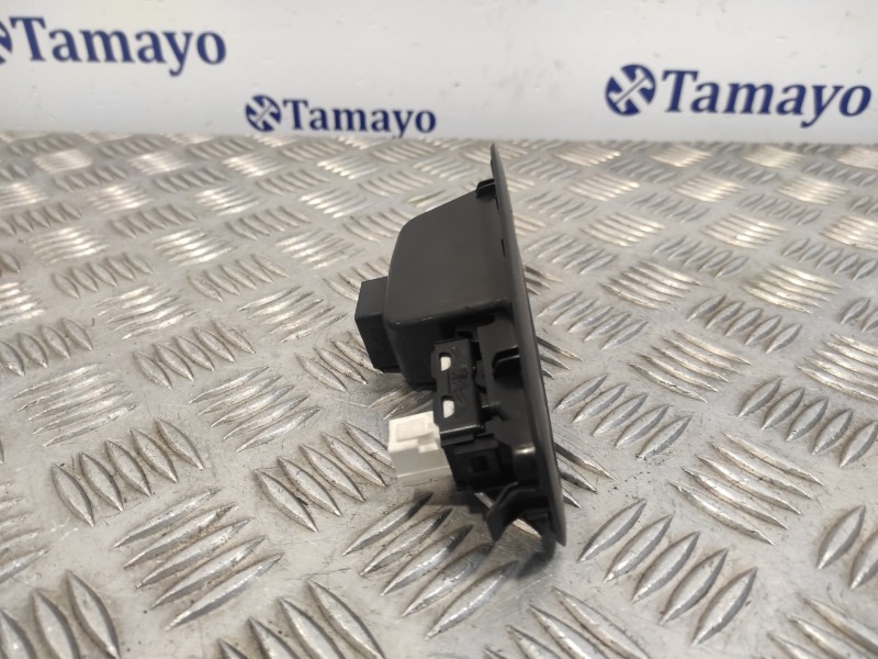 Recambio de mando elevalunas trasero izquierdo para peugeot 308 1.6 blue-hdi fap referencia OEM IAM 96762292ZD  