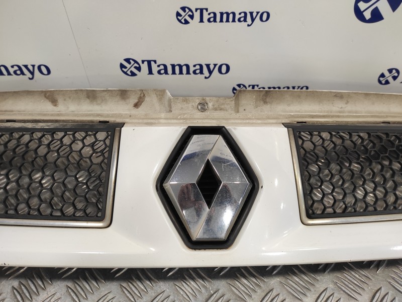 Recambio de rejilla delantera para renault trafic combi (ab 4.01) 1.9 diesel referencia OEM IAM 8200204453  8200204452