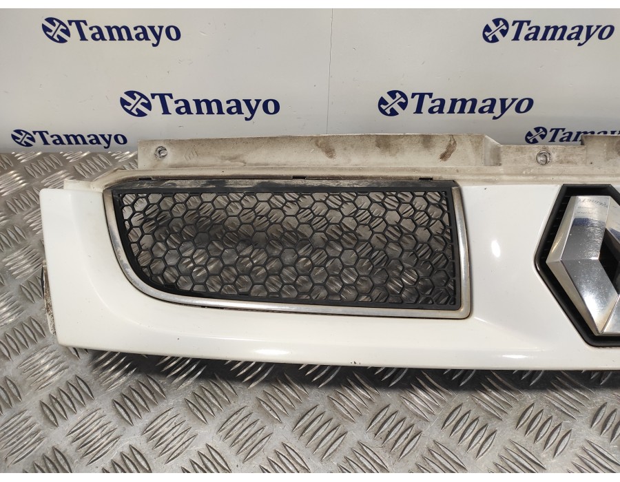 Recambio de rejilla delantera para renault trafic combi (ab 4.01) 1.9 diesel referencia OEM IAM 8200204453  8200204452