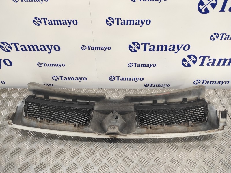 Recambio de rejilla delantera para renault trafic combi (ab 4.01) 1.9 diesel referencia OEM IAM 8200204453  8200204452