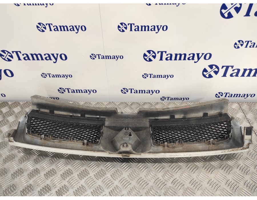 Recambio de rejilla delantera para renault trafic combi (ab 4.01) 1.9 diesel referencia OEM IAM 8200204453  8200204452