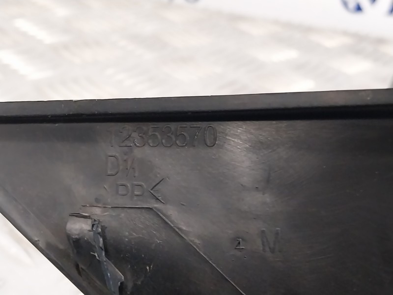 Recambio de retrovisor derecho para renault megane ii coupe/cabrio referencia OEM IAM 12353570  