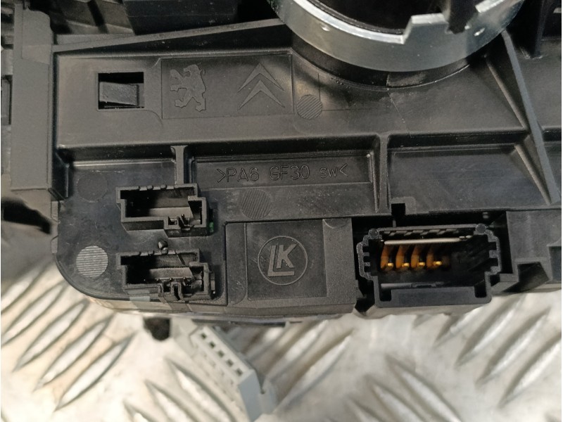 Recambio de mando multifuncion para citroën c3 1.4 hdi referencia OEM IAM 96773879XT  
