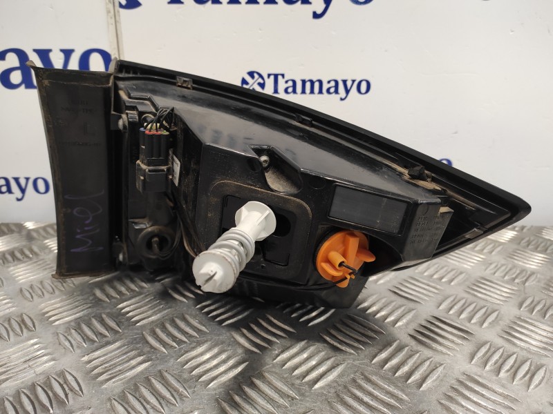Recambio de piloto trasero izquierdo para land rover discovery sport referencia OEM IAM FK7213405AG  
