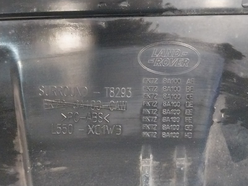 Recambio de rejilla delantera para land rover discovery sport referencia OEM IAM L550XC1W3  FK728A100AE