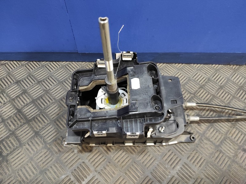 Recambio de palanca cambio para seat leon (5f1) 1.6 tdi referencia OEM IAM 5Q0711061E 5Q0711049AP 5F0864252