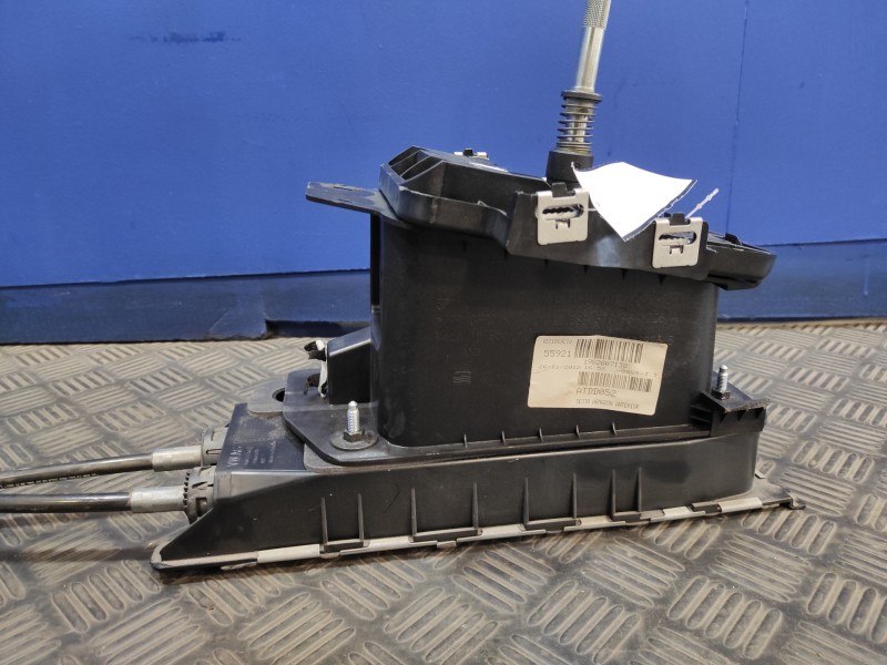 Recambio de palanca cambio para seat leon (5f1) 1.6 tdi referencia OEM IAM 5Q0711061E 5Q0711049AP 5F0864252