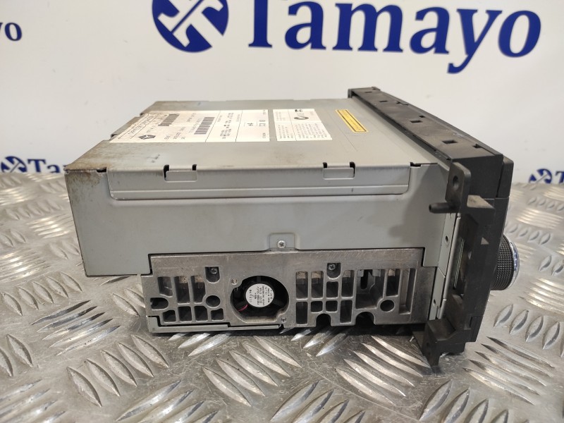 Recambio de sistema audio / radio cd para chrysler grand voyager lx referencia OEM IAM 05064954AC  26777L
