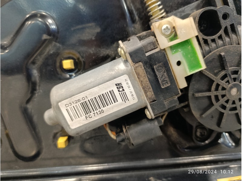 Recambio de elevalunas trasero derecho para land rover freelander (lr2) 2.2 td4 cat referencia OEM IAM 6H5227000AE  