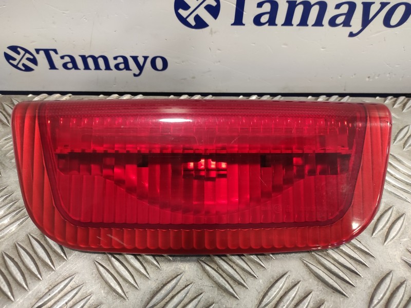 Recambio de piloto trasero central para nissan juke (f15) referencia OEM IAM 26590BV80A  