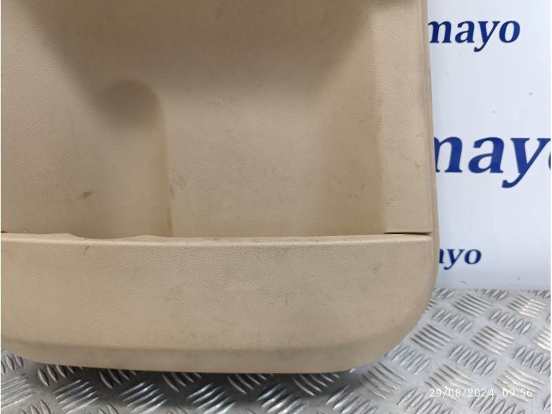 Recambio de guarnecido puerta trasera izquierda para land rover freelander (lr2) 2.2 td4 cat referencia OEM IAM 6H52274A31  