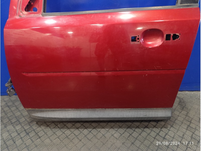 Recambio de puerta delantera izquierda para land rover freelander (lr2) 2.2 td4 cat referencia OEM IAM   