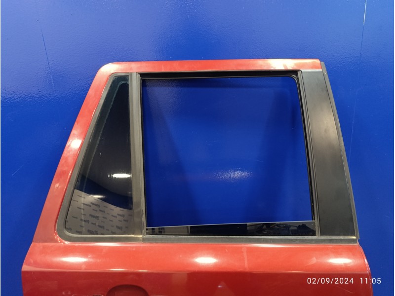 Recambio de puerta trasera derecha para land rover freelander (lr2) 2.2 td4 cat referencia OEM IAM   