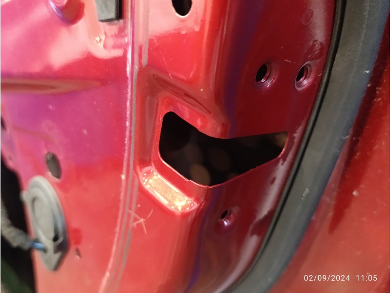 Recambio de puerta trasera derecha para land rover freelander (lr2) 2.2 td4 cat referencia OEM IAM   