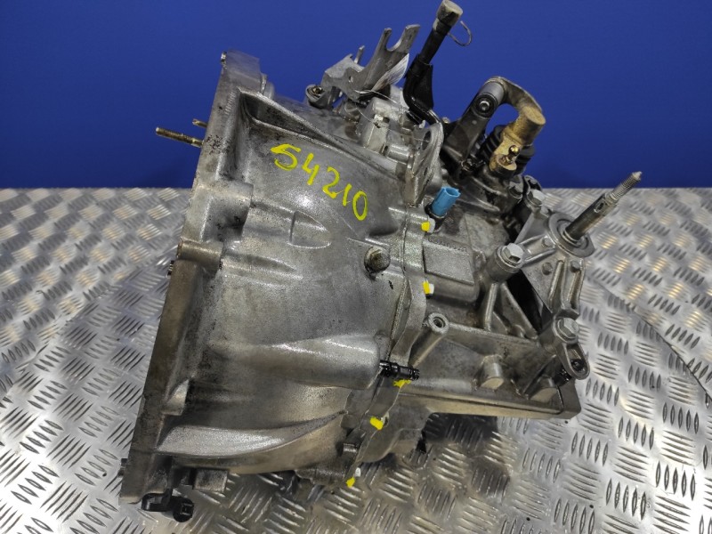 Recambio de caja cambios para renault megane ii berlina 3p 1.9 dci diesel referencia OEM IAM ND0001  
