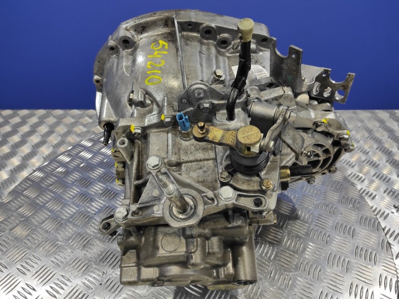 Recambio de caja cambios para renault megane ii berlina 3p 1.9 dci diesel referencia OEM IAM ND0001  