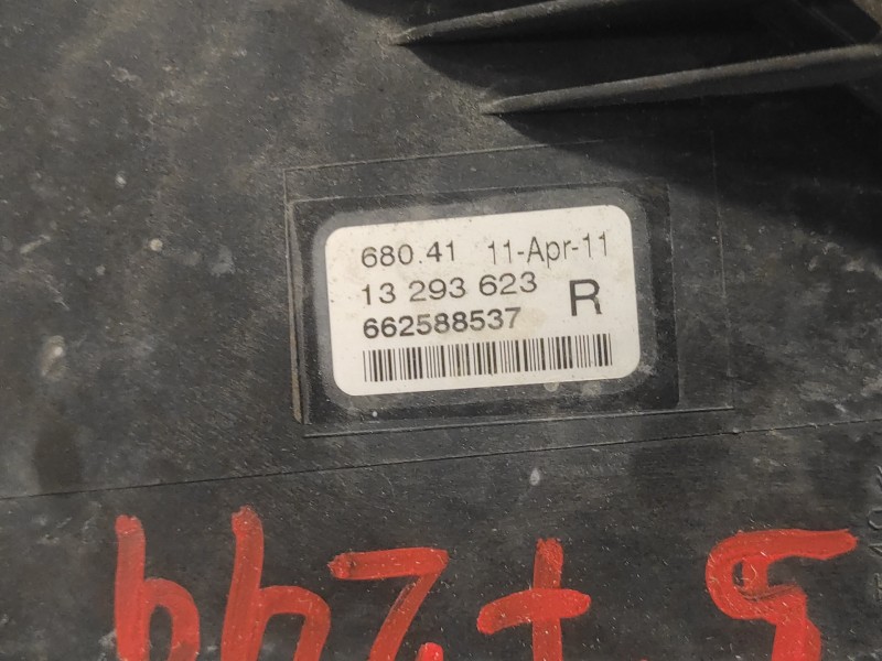 Recambio de faro antiniebla derecho para opel astra j lim. 2.0 16v cdti referencia OEM IAM 13293623  662588537