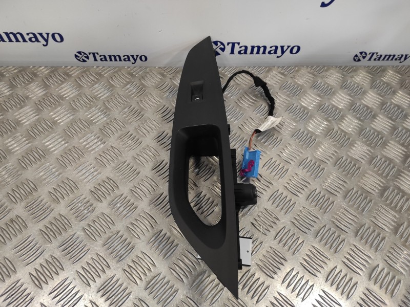 Recambio de mando elevalunas delantero derecho para seat leon (5f1) 1.6 tdi referencia OEM IAM   