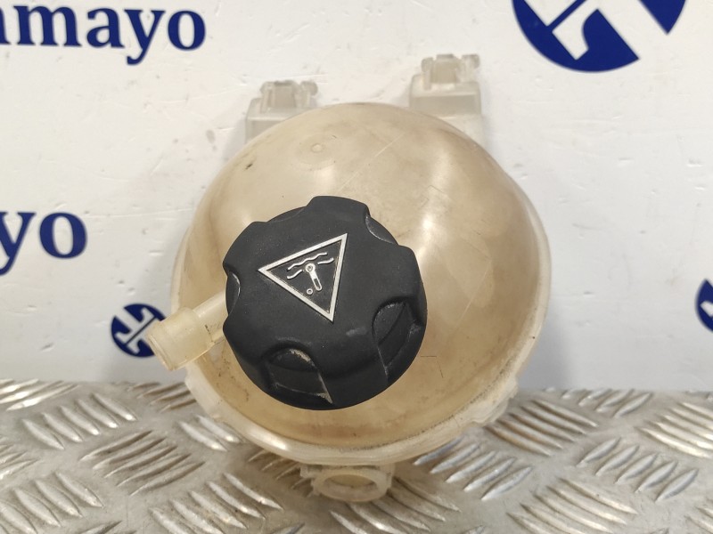 Recambio de deposito expansion para citroën c3 picasso 1.6 hdi fap referencia OEM IAM 9800777280  980077728001