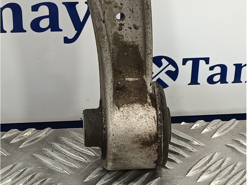 Recambio de brazo suspension inferior delantero izquierdo para bmw serie 6 coupe (f13) (....) referencia OEM IAM AW6082T6  
