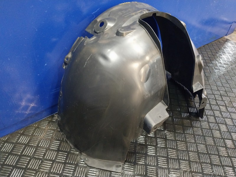 Recambio de plastico paso rueda delantero derecho para smart forfour eq referencia OEM IAM A4536902601  