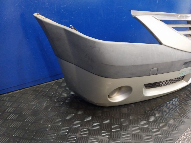 Recambio de paragolpes delantero para dacia logan referencia OEM IAM   