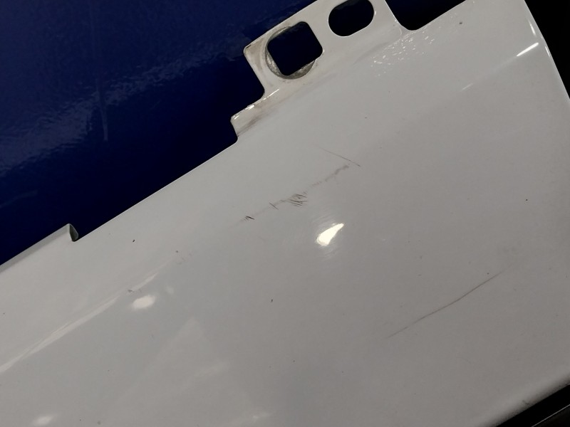 Recambio de aleta delantera izquierda para land rover discovery sport referencia OEM IAM   